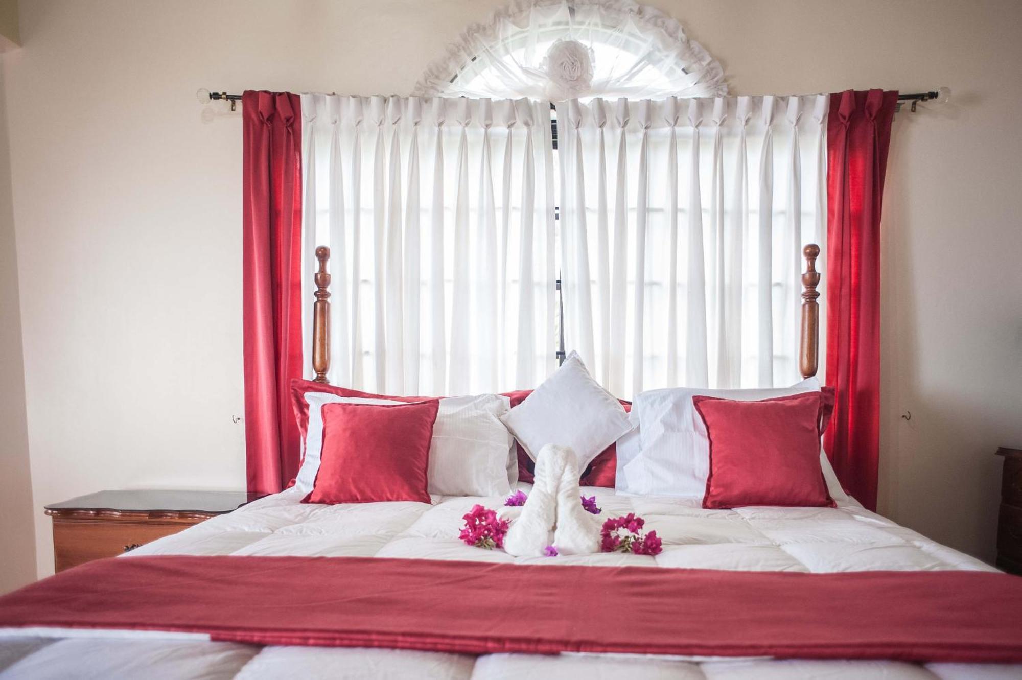 Clarridge View Guesthouse Montego Bay Buitenkant foto